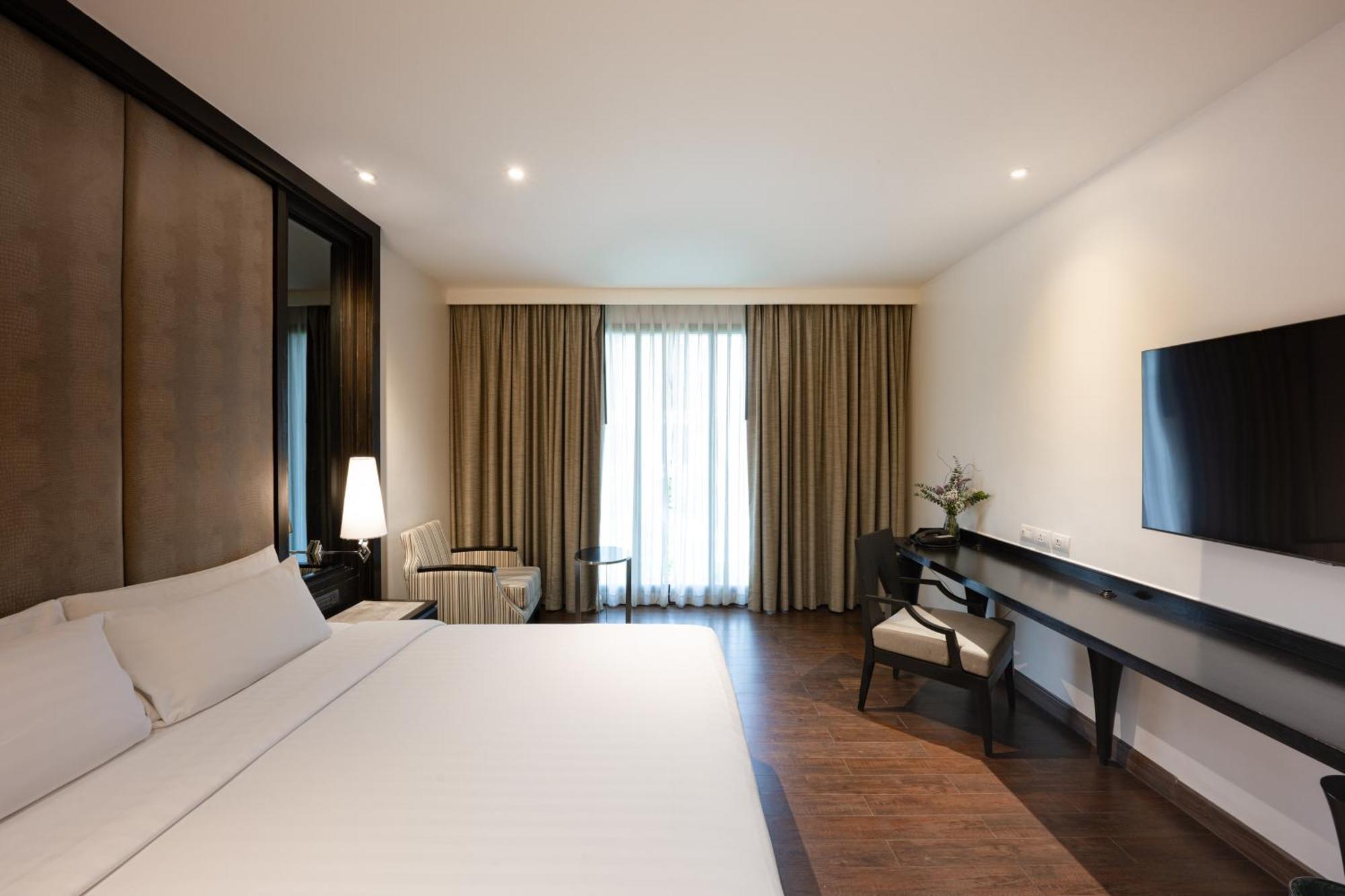 Khách sạn Moevenpick Sukhumvit 15 5*